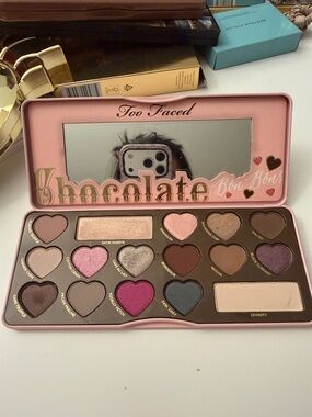 Too faced chocolate bon bons eyeshadow palette